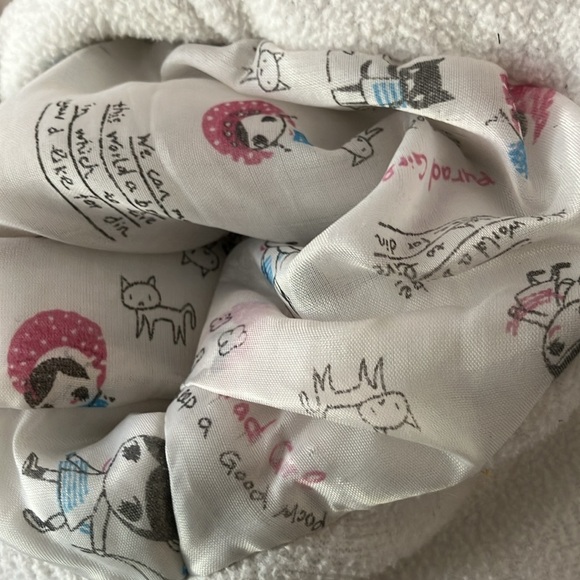 Purad Girl faux fur flouncy coat with tiered  mesh ruffles and lace 2T - Picture 8 of 11